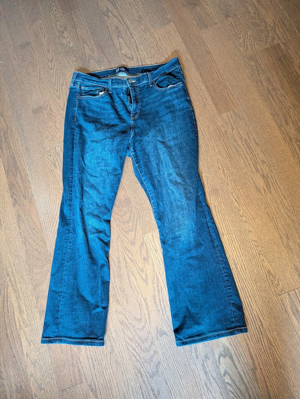 GAP Classic Women's Bootcut Jeans in Dark Blue